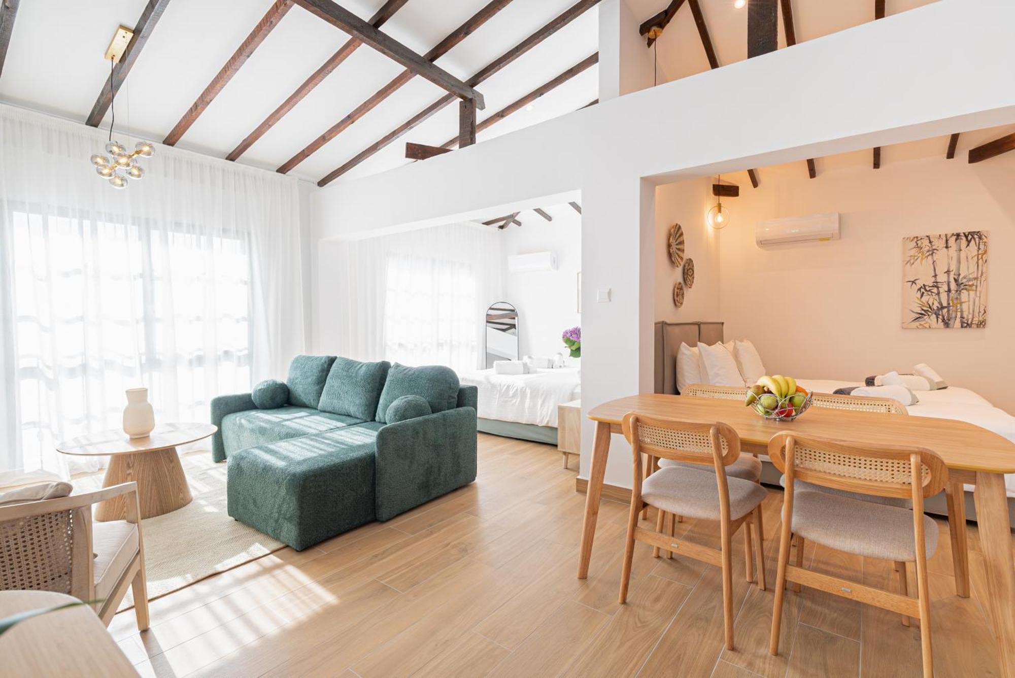 Loft Centrale Пафос Екстериор снимка