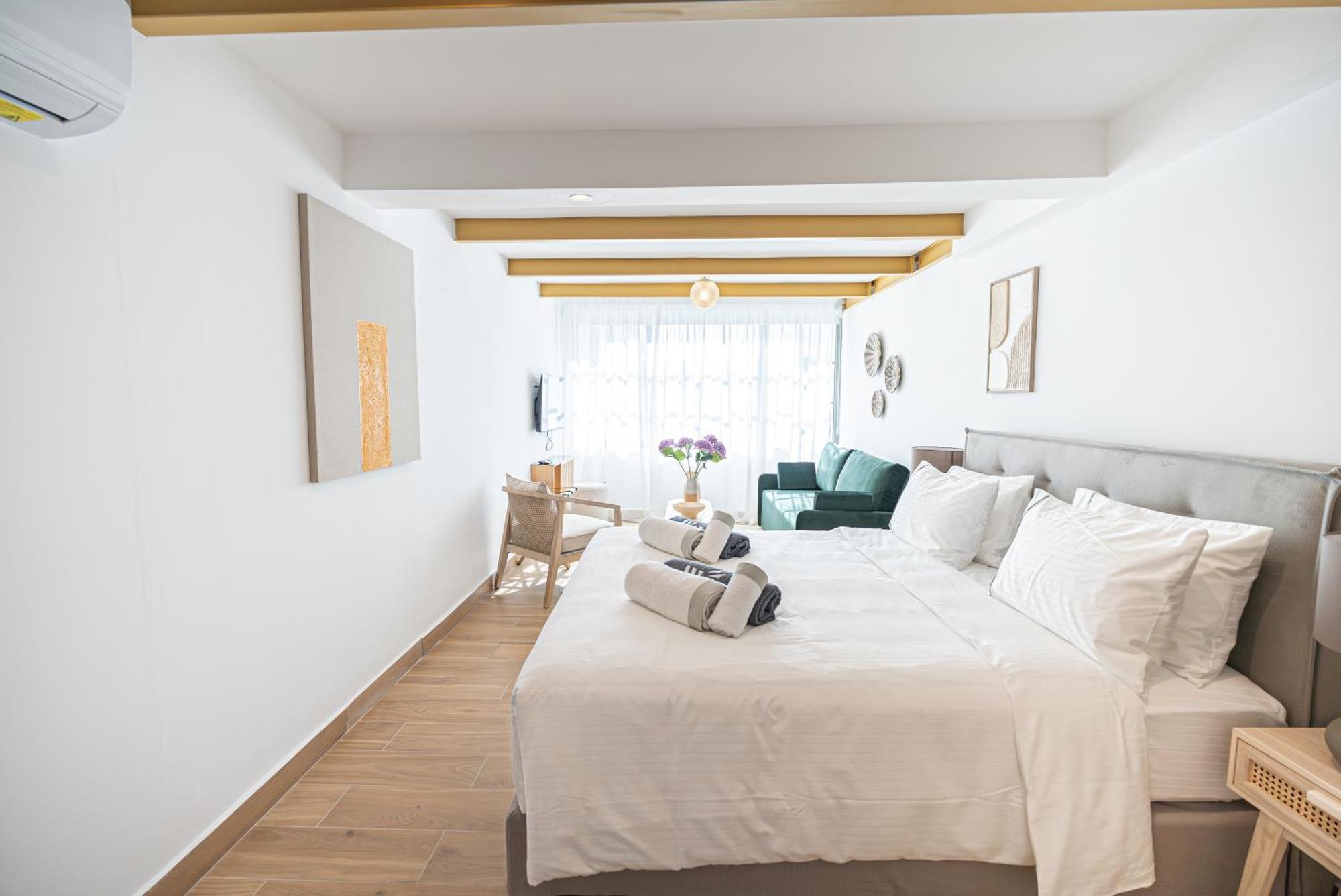 Loft Centrale Пафос Екстериор снимка