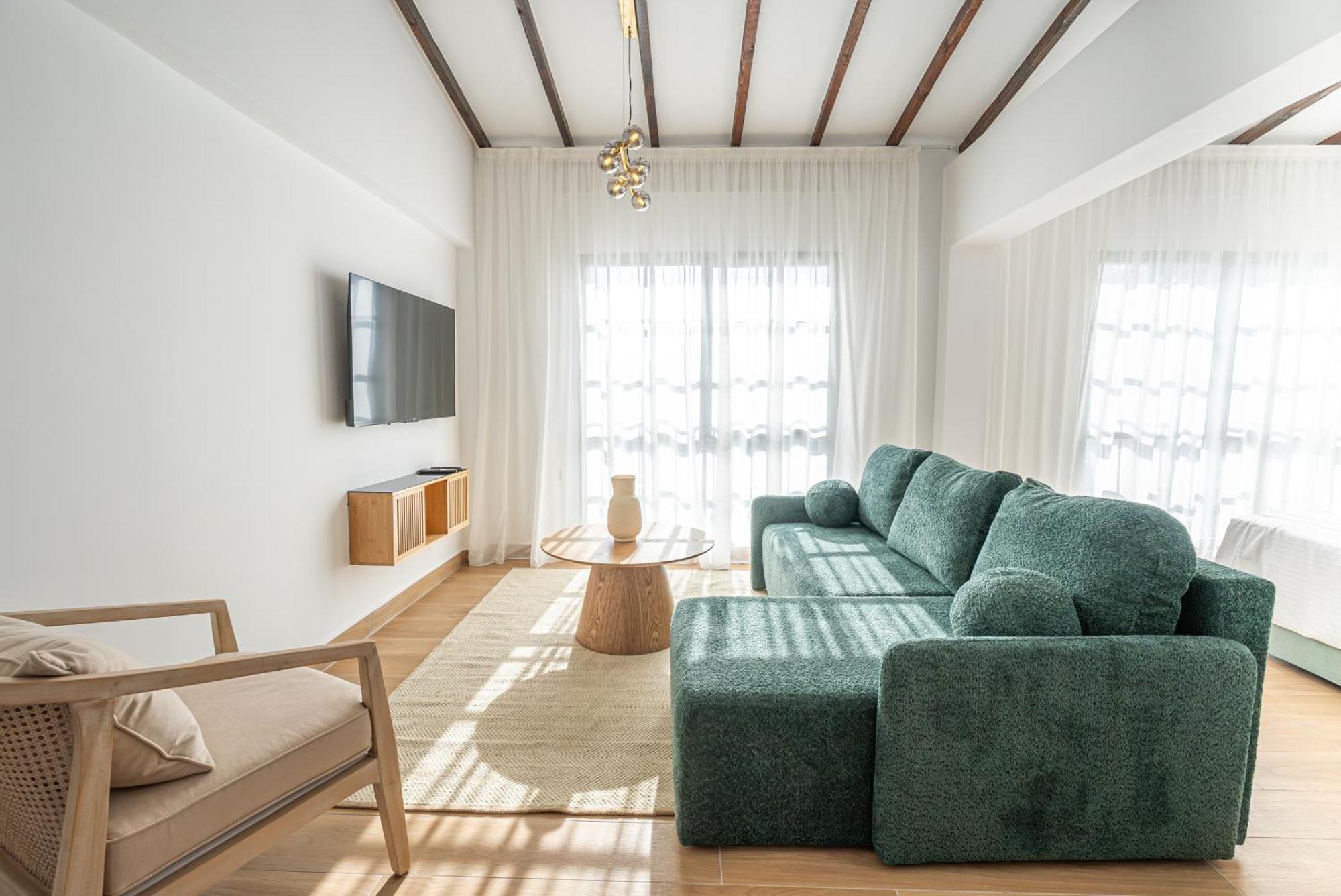 Loft Centrale Пафос Екстериор снимка