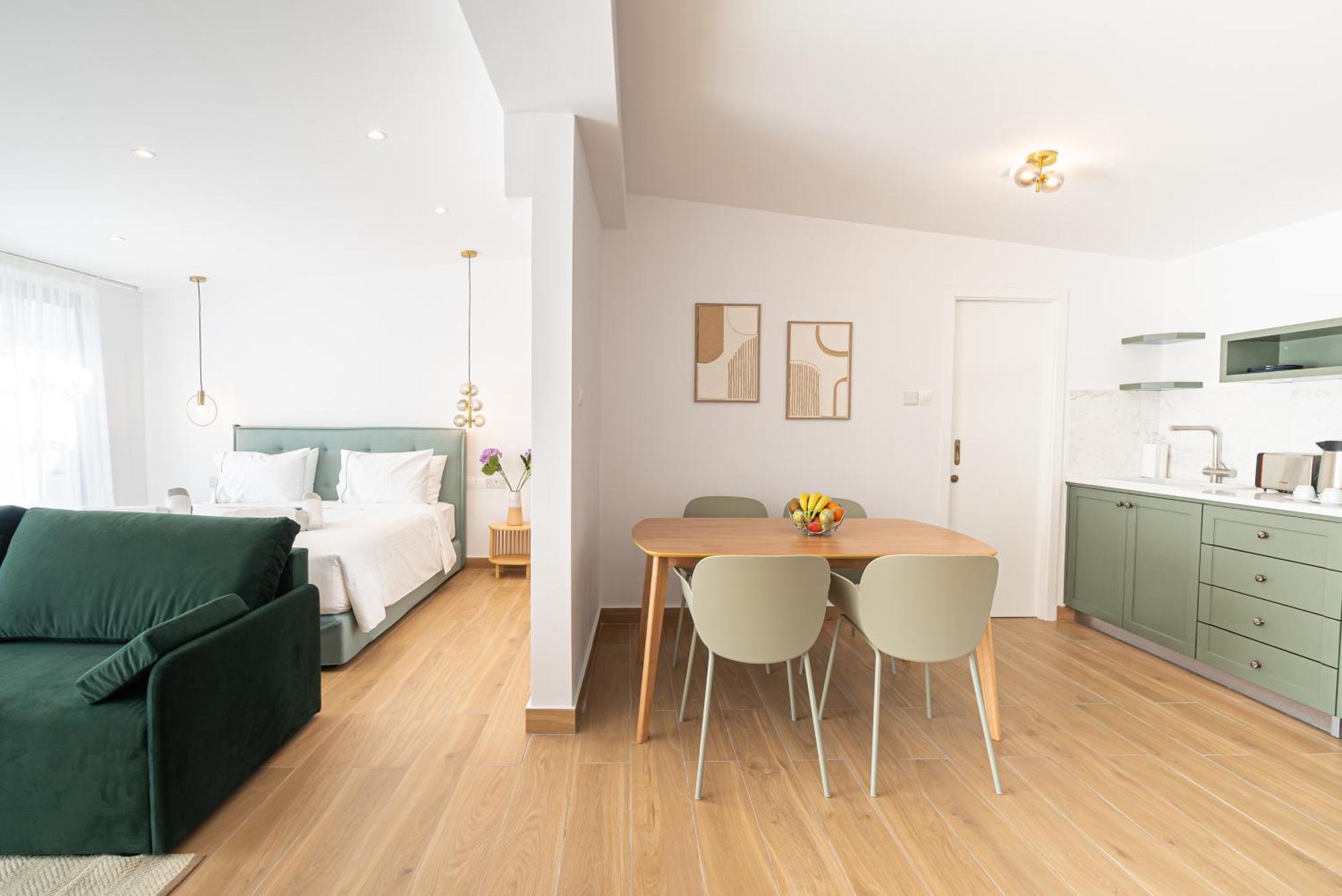 Loft Centrale Пафос Екстериор снимка