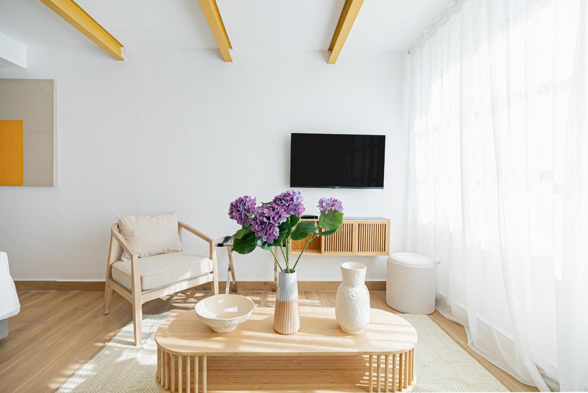 Loft Centrale Пафос Екстериор снимка